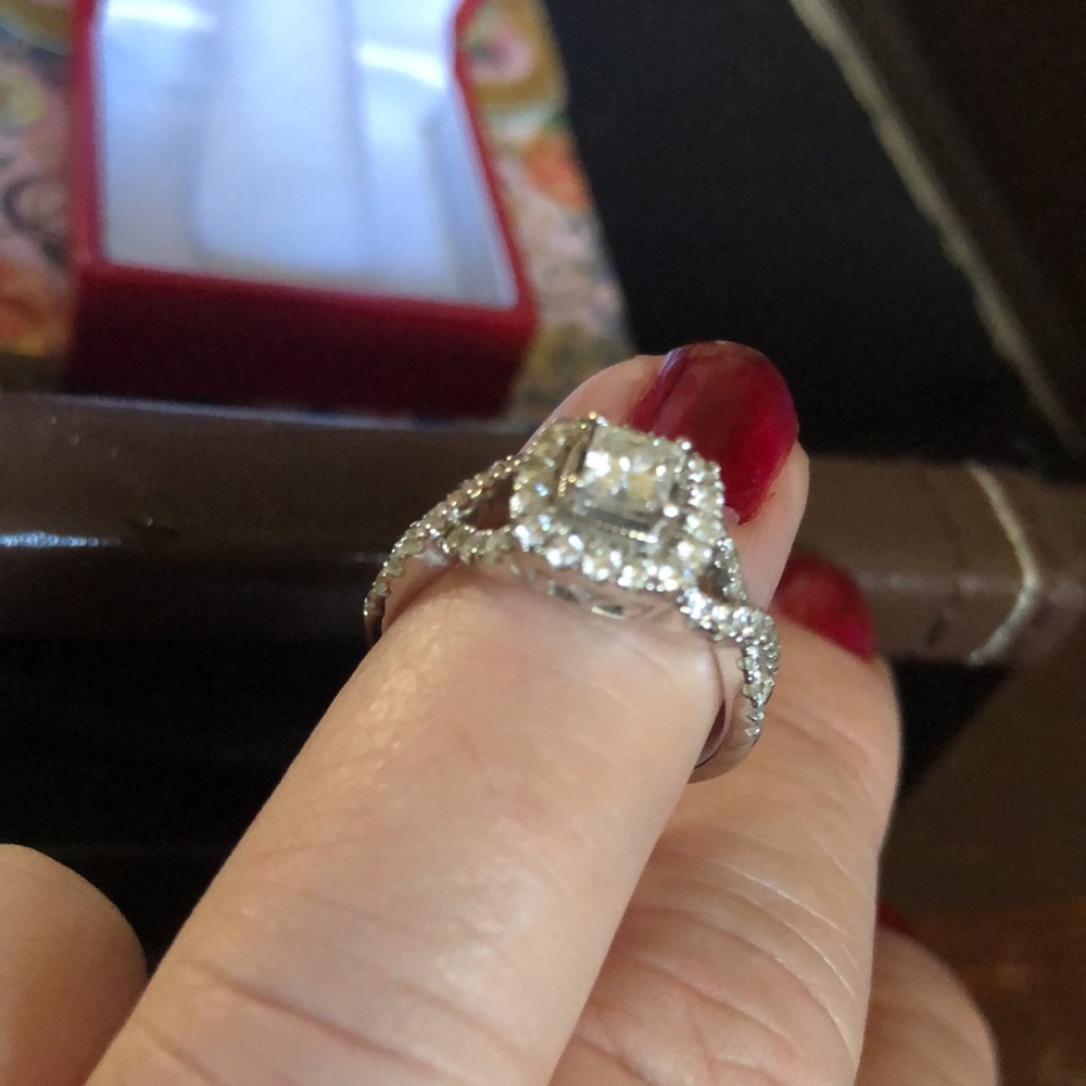 Diamond Engagement Ring. Ribbon weave band with Halo around the center stone - Picture 7 of 7